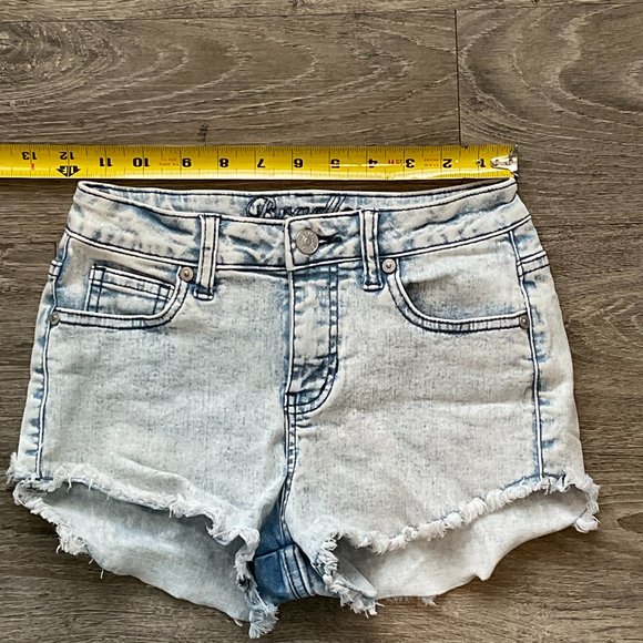 Delias Bradley Women Shorts Raw Hem Denim Jean Size 00 - Picture 5 of 6